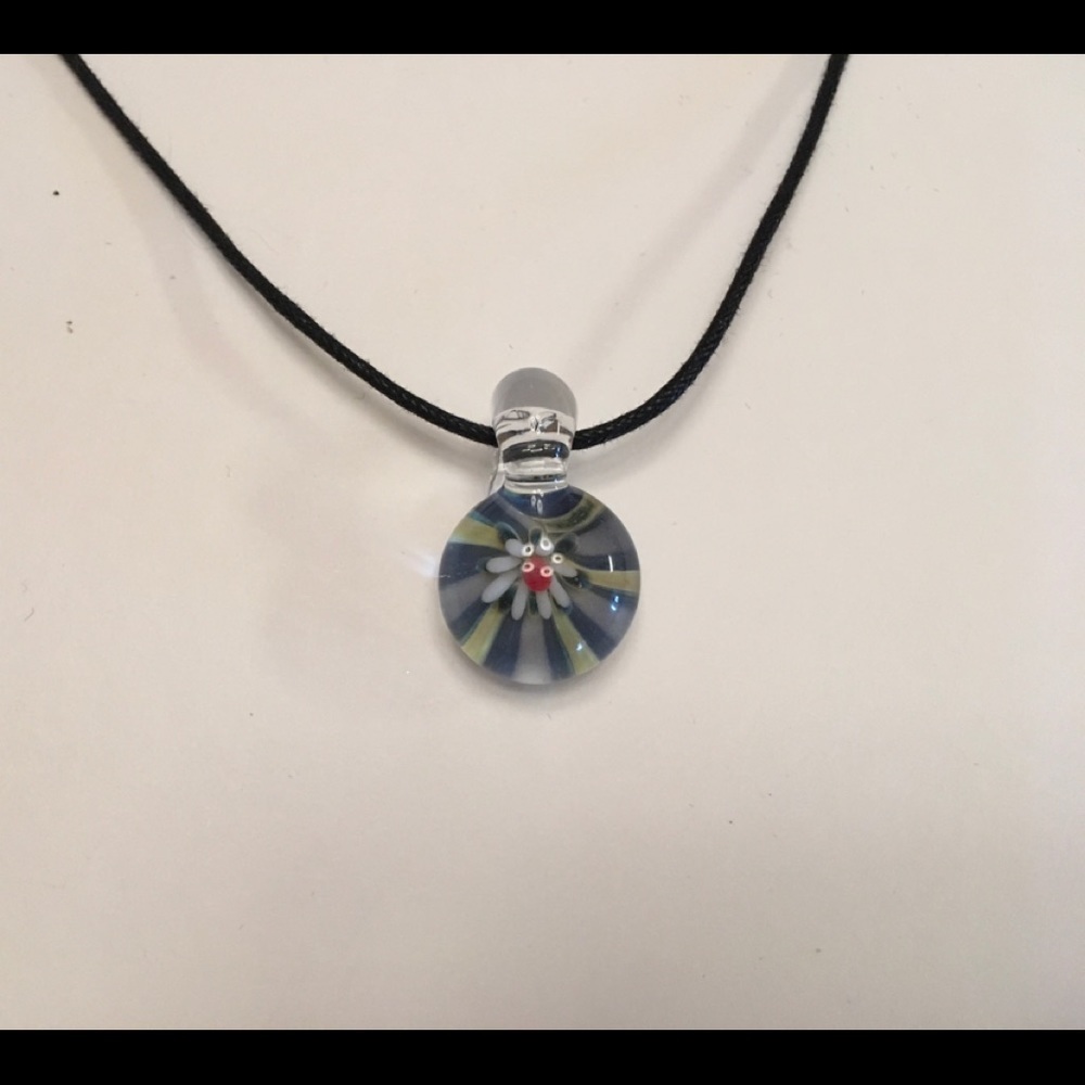 ❤3/$25 Glass Pendant necklace